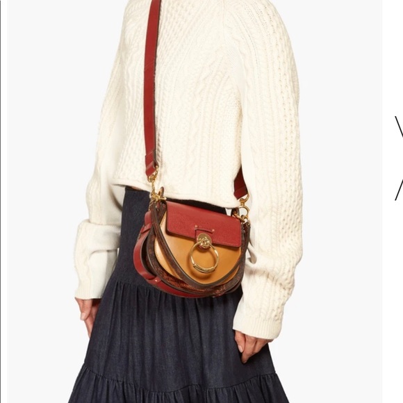 ChloeTess Small Lizard-Embossed Crossbody Bag - Picture 2 of 9